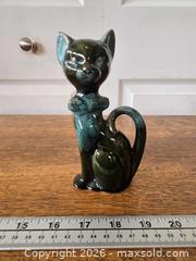 MaxSold Auction: Blue Mountain Pottery cat figurine - London (Ontario, Canada) PARTNER MANAGED Downsizing Online Auction - Seymour Crescent