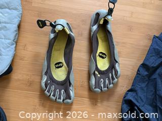 MaxSold Auction: Top Paw Dog Vest, Camelbak Hydrobak Hydration Pack, Vibram Fivefingers, & More! - San Jose (California, USA) SELLER MANAGED Estate Sale Online Auction - South 16th Street