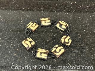 MaxSold Auction: Vintage African- Bone Batik- Swirl -Maasai Stretch Bracelet - San Jose (California, USA) SELLER MANAGED Estate Sale Online Auction - South 16th Street