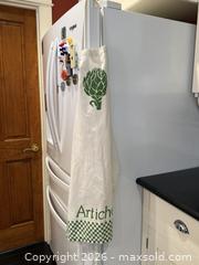 MaxSold Auction: Vintage Artichoke Apron - San Jose (California, USA) SELLER MANAGED Estate Sale Online Auction - South 16th Street