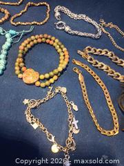 MaxSold Auction: Assorted Bracelet Lot 11-20 Pieces Mixed Materials - Pacifica (California, USA) SELLER MANAGED Downsizing Online Auction -  Palmetto Avenue (CONDO)