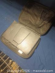 MaxSold Auction: Black Wired Compact Tablet Keyboard with PU Folio Case - Pacifica (California, USA) SELLER MANAGED Downsizing Online Auction -  Palmetto Avenue (CONDO)