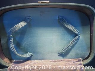 MaxSold Auction: Flite Teal Vinyl Train Case / Vanity Case, Vintage - Pacifica (California, USA) SELLER MANAGED Downsizing Online Auction -  Palmetto Avenue (CONDO)