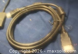 MaxSold Auction: Lot of 4-6 Cables & Adapters: HDMI, HDMI Adapter, USB-C - Pacifica (California, USA) SELLER MANAGED Downsizing Online Auction -  Palmetto Avenue (CONDO)