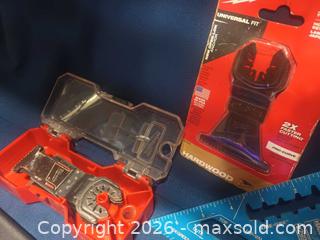 MaxSold Auction: Mixed Hand Tools & Accessories Small Lot (5–10 Pieces) - Pacifica (California, USA) SELLER MANAGED Downsizing Online Auction -  Palmetto Avenue (CONDO)