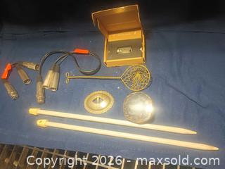 MaxSold Auction: Mixed lot, Arduino, midi cables, crochet hooks, silver conch and more - Pacifica (California, USA) SELLER MANAGED Downsizing Online Auction -  Palmetto Avenue (CONDO)