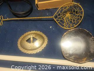 MaxSold Auction: Mixed lot, Arduino, midi cables, crochet hooks, silver conch and more - Pacifica (California, USA) SELLER MANAGED Downsizing Online Auction -  Palmetto Avenue (CONDO)