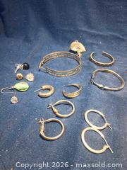 MaxSold Auction: Mixed Metal Pearl & Rhinestone Earring Lot, 6–10 Pieces - Pacifica (California, USA) SELLER MANAGED Downsizing Online Auction -  Palmetto Avenue (CONDO)