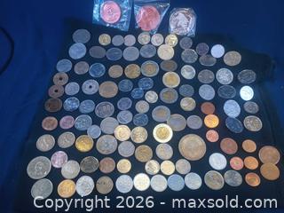 MaxSold Auction: Mixed World Coins Lot — Over 100 Coins & gold & silver Medallions - paper collectible - Pacifica (California, USA) SELLER MANAGED Downsizing Online Auction -  Palmetto Avenue (CONDO)