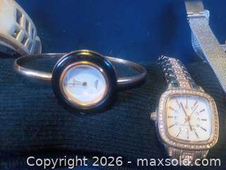 MaxSold Auction: Mixed Wrist Watches - Anne Klein, Fossil & Assorted Brands - Pacifica (California, USA) SELLER MANAGED Downsizing Online Auction -  Palmetto Avenue (CONDO)
