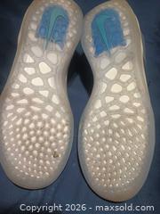 MaxSold Auction: Nike Nyjah Running Shoes Men's 10 Blue/Gray/White - Pacifica (California, USA) SELLER MANAGED Downsizing Online Auction -  Palmetto Avenue (CONDO)