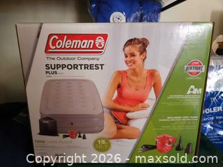 MaxSold Auction: Coleman Lantern, Stove, Bed - Toronto (Ontario, Canada) PARTNER MANAGED Downsizing Online Auction - Crescent Town Road