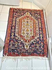 MaxSold Auction: Hand-knotted Rug - Toronto (Ontario, Canada) PARTNER MANAGED Downsizing Online Auction - Crescent Town Road