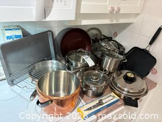 MaxSold Auction: Pots and Pans - Toronto (Ontario, Canada) PARTNER MANAGED Downsizing Online Auction - Crescent Town Road