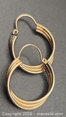 MaxSold Auction: GOLD hoop earrings - Mississauga (Ontario, Canada) SELLER MANAGED Downsizing Online Auction - Golden Orchard Drive (CONDO)