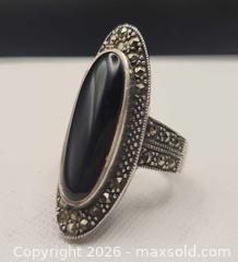 MaxSold Auction: Sterling silver ring with oval black onyx stone - Mississauga (Ontario, Canada) SELLER MANAGED Downsizing Online Auction - Golden Orchard Drive (CONDO)