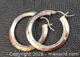 MaxSold Auction: Vintage round hoop earrings 925 Silver - Mississauga (Ontario, Canada) SELLER MANAGED Downsizing Online Auction - Golden Orchard Drive (CONDO)
