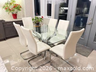 MaxSold Auction: Glass Top Dining Table Set with 6 White Faux Leather Chairs - Richmond Hill (Ontario, Canada) SELLER MANAGED Moving Online Auction - Kent Matthew Street