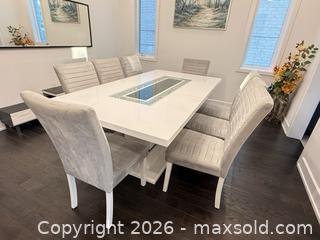MaxSold Auction: Modern White Rectangular Dining Table with 8 Light Gray Chairs - Richmond Hill (Ontario, Canada) SELLER MANAGED Moving Online Auction - Kent Matthew Street