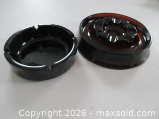 MaxSold Auction: 2 MCM Glass Ash Trays Brown & Black - Toronto (Ontario, Canada) SELLER MANAGED Downsizing Online Auction - Greenland Road