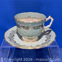MaxSold Auction: 3 Aynsley Crocus Shaped Cups & Saucers - Toronto (Ontario, Canada) SELLER MANAGED Downsizing Online Auction - Greenland Road