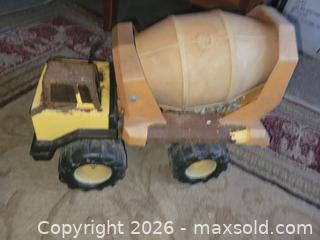 MaxSold Auction: 1980's Metal Tonka Cement Truck - East Zorra-Tavistock (Ontario, Canada) SELLER MANAGED Downsizing Online Auction - Highway 59