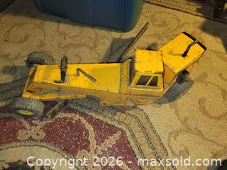 MaxSold Auction: 1980's Metal Tonka Road Grader - East Zorra-Tavistock (Ontario, Canada) SELLER MANAGED Downsizing Online Auction - Highway 59