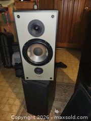 MaxSold Auction: Paradigm Model 5se Monitors Speakers 8" Woofer - East Zorra-Tavistock (Ontario, Canada) SELLER MANAGED Downsizing Online Auction - Highway 59