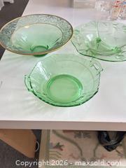 MaxSold Auction: Green Glass Lot, 5 Pieces - Sharon (Massachusetts, USA) SELLER MANAGED Reseller Online Auction - Pond Street