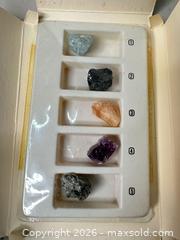 MaxSold Auction: Gemstone Mineral Specimen Set — 5 Small Stones - San Jose (California, USA) SELLER MANAGED Downsizing Online Auction - East Humboldt Street