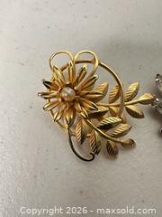 MaxSold Auction: Weiss Mid-Century Brooches/Pins — Set of 2 - San Jose (California, USA) SELLER MANAGED Downsizing Online Auction - East Humboldt Street