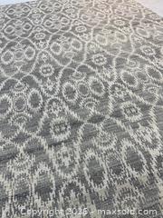 MaxSold Auction: Kelim rug - Hamilton (Ontario, Canada) PARTNER MANAGED Reseller Online Auction - Marion Crescent