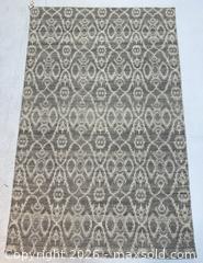 MaxSold Auction: Kelim rug - Hamilton (Ontario, Canada) PARTNER MANAGED Reseller Online Auction - Marion Crescent