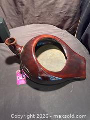 MaxSold Auction: Antique 1800s Bennington Pottery Brown Splatterware Bedpan Urinal Chamber Pot - Aurora (Ontario, Canada) SELLER MANAGED Estate Sale Online Auction -  Closs Square