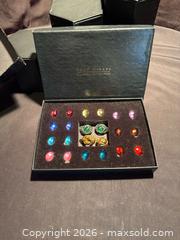 MaxSold Auction: VINTAGE JOAN RIVERS 2 PR GOLD TONE /SILVER TONE NTERCHANGEABLE EARRINGS FACETED (10) - Aurora (Ontario, Canada) SELLER MANAGED Estate Sale Online Auction -  Closs Square