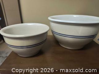 MaxSold Auction: Antique Mixing Bowls Set Pottery  - Kingston (Ontario, Canada) SELLER MANAGED Downsizing Online Auction - Railway