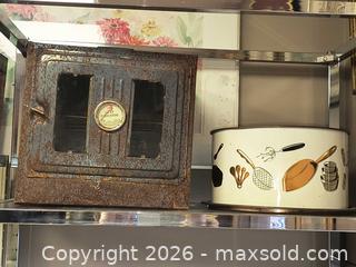 MaxSold Auction: Antique Tin And Vintage tin  - Kingston (Ontario, Canada) SELLER MANAGED Downsizing Online Auction - Railway