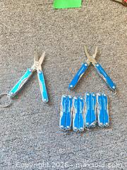 MaxSold Auction: Leatherman SQUIRT 5XP4 1XS4 Blue Keychain Multi-Tool Set of 6 - Hamilton (Ontario, Canada) SELLER MANAGED Estate Sale Online Auction - Concession Street