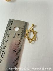 MaxSold Auction: 14k Gold  Jewelry A - Metro Vancouver A (British Columbia, Canada) SELLER MANAGED Downsizing Online Auction - College Highroad