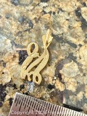 MaxSold Auction: Gold pendants A - Metro Vancouver A (British Columbia, Canada) SELLER MANAGED Downsizing Online Auction - College Highroad