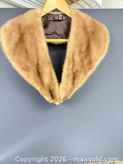 MaxSold Auction: Mink Collar A - Metro Vancouver A (British Columbia, Canada) SELLER MANAGED Downsizing Online Auction - College Highroad