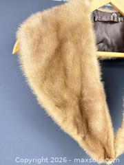 MaxSold Auction: Mink Collar A - Metro Vancouver A (British Columbia, Canada) SELLER MANAGED Downsizing Online Auction - College Highroad