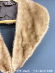 MaxSold Auction: Mink Collar A - Metro Vancouver A (British Columbia, Canada) SELLER MANAGED Downsizing Online Auction - College Highroad