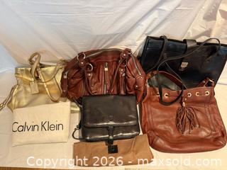MaxSold Auction: New or Like New Purses/Handbags A - Metro Vancouver A (British Columbia, Canada) SELLER MANAGED Downsizing Online Auction - College Highroad