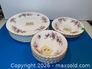 MaxSold Auction: Royal Albert Plates and Bowls A - Metro Vancouver A (British Columbia, Canada) SELLER MANAGED Downsizing Online Auction - College Highroad