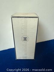 MaxSold Auction: Vintage Chanel No 5 Fragrance / Perfume A - Metro Vancouver A (British Columbia, Canada) SELLER MANAGED Downsizing Online Auction - College Highroad