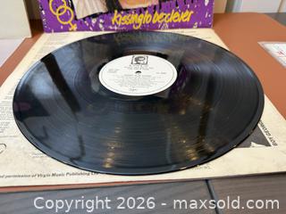 MaxSold Auction: Level 42, Culture Club, Pet Shop Boys & Robert Palmer 4-LP Collection - Ultrasonically Cleaned - Milton (Ontario, Canada) SELLER MANAGED Downsizing Online Auction - Broadway Avenue
