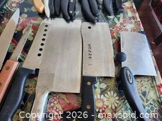 MaxSold Auction: All kinds of cutting utensils - Vancouver (British Columbia, Canada) SELLER MANAGED Downsizing Online Auction - West 6th Avenue (CONDO)