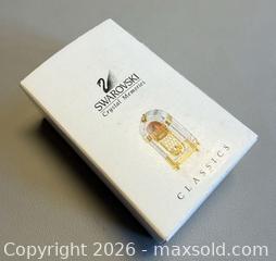 MaxSold Auction: Signed Swarovski Crystal Gold Plated Memories Jukebox in Original Packaging  - Toronto (Ontario, Canada) PARTNER MANAGED Reseller Online Auction - Queen Street West