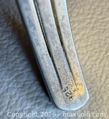 MaxSold Auction: Vintage 925 Silver Open Cuff Bangle / Bracelet - Marked  - Toronto (Ontario, Canada) PARTNER MANAGED Reseller Online Auction - Queen Street West